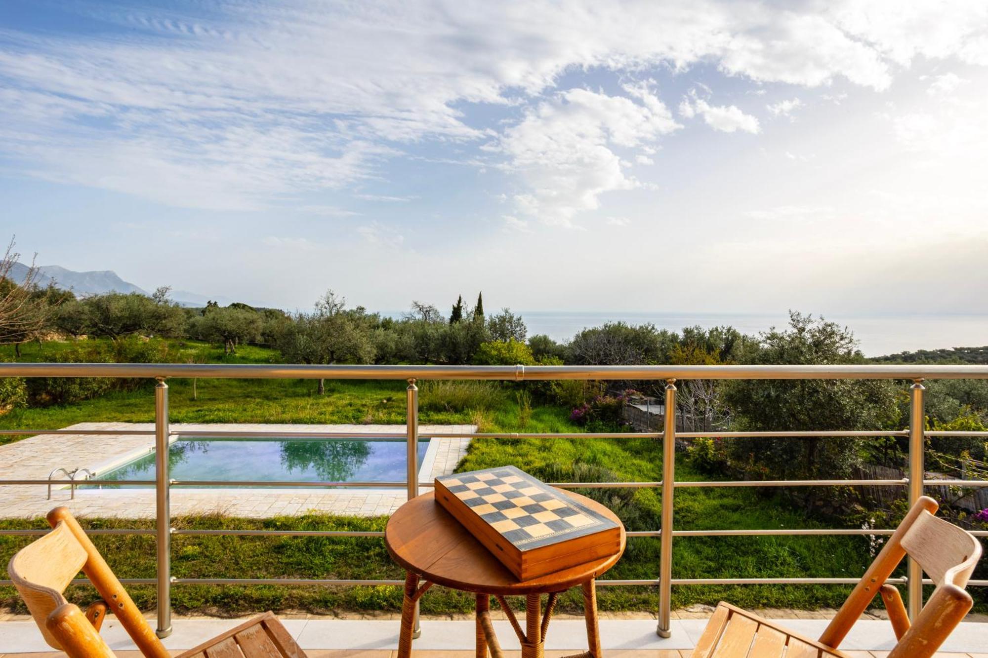 Villa Eleni - Private Pool Bliss Near Kardamili Proástion Eksteriør billede